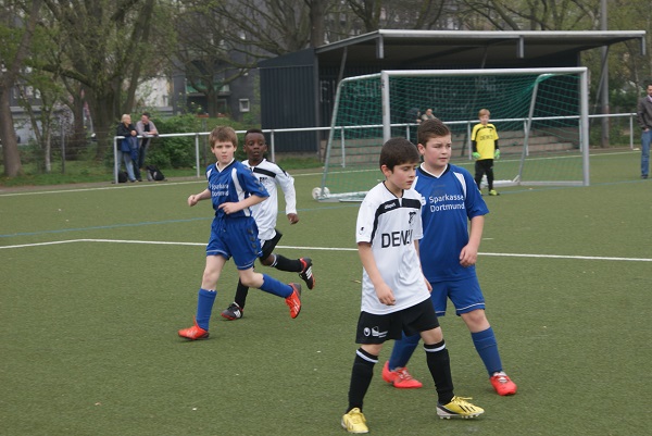 MR12