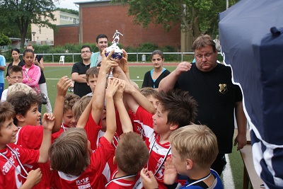 g8